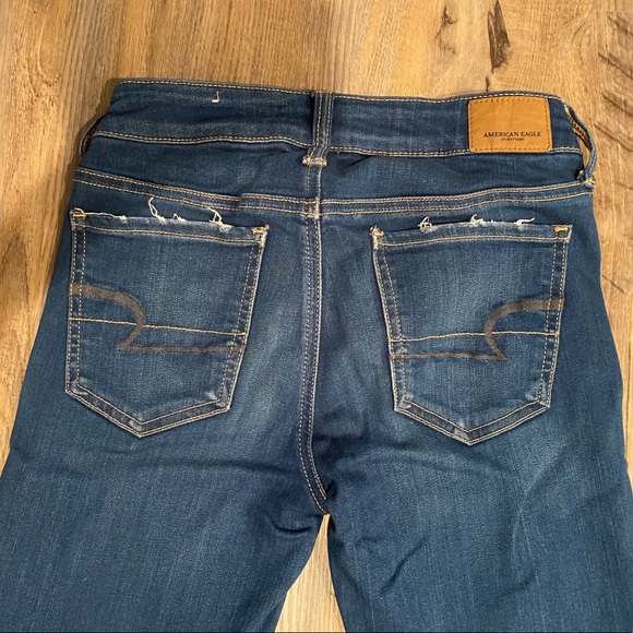 COPY - AE Medium Wash Jeans - Picture 3 of 5